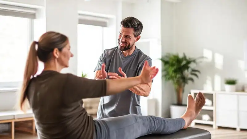 Terapia física en ambiente moderno y amigable