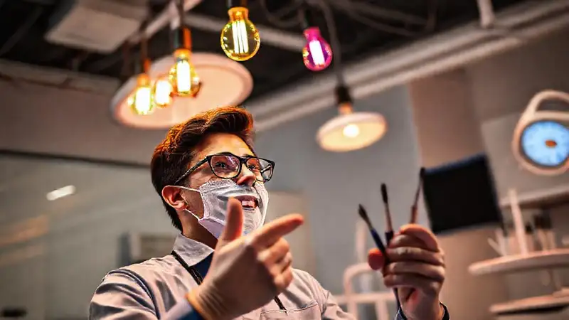Estudiante de odontología crea ideas innovadoras