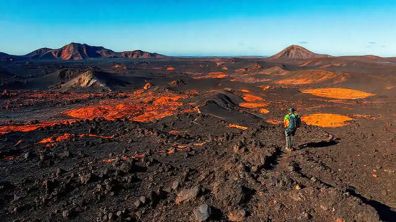 Paisaje volcánico de Lanzarote, majestuoso y surreal